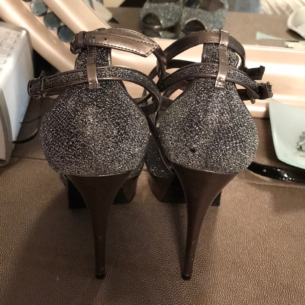 Silver Platforms - image 4